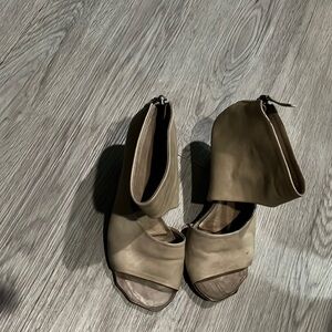 Vero Cuoio women’s vintage sandals